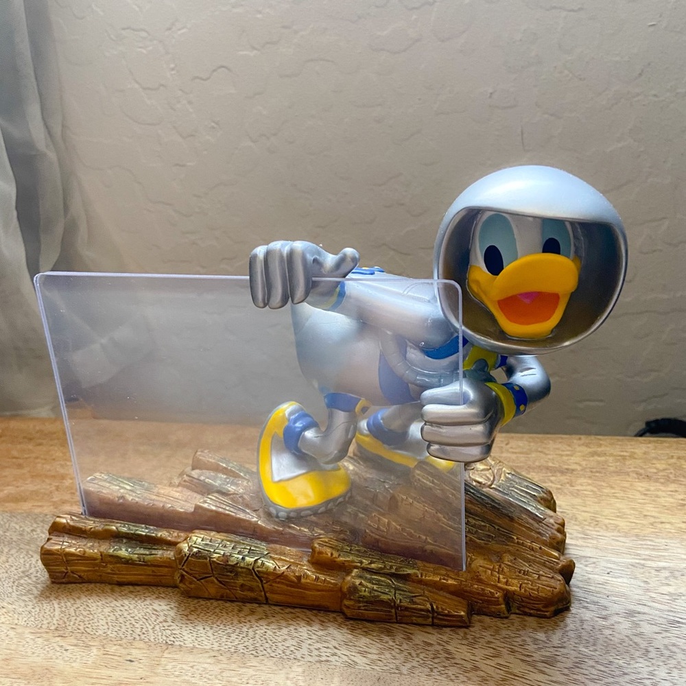 Donald Duck astronaut Tomorrowland frame *Rare